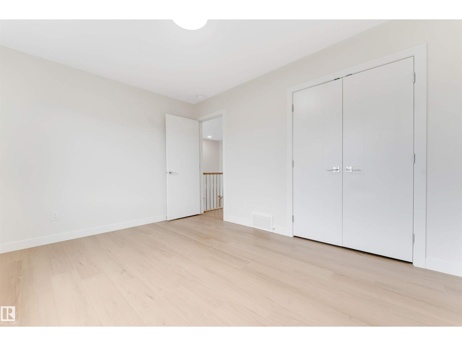 3912 39 Av Property Photo 35
