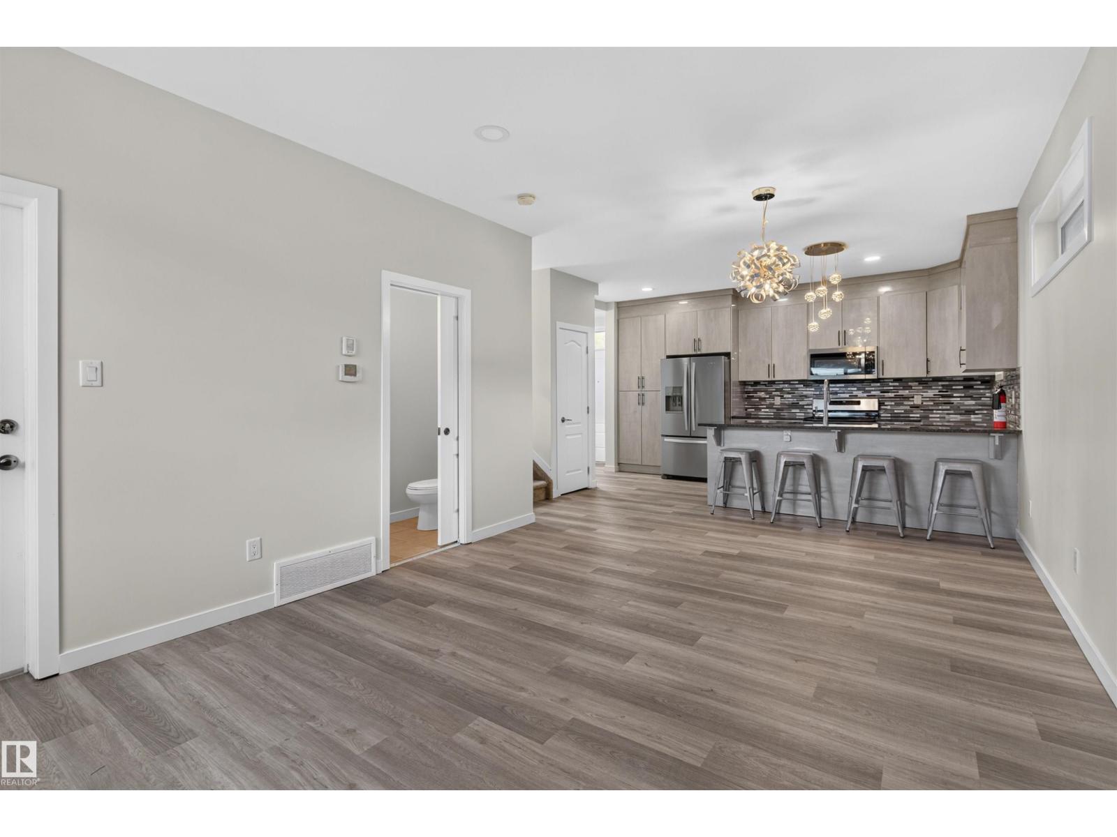 9314 107a Av Nw Property Photo 7