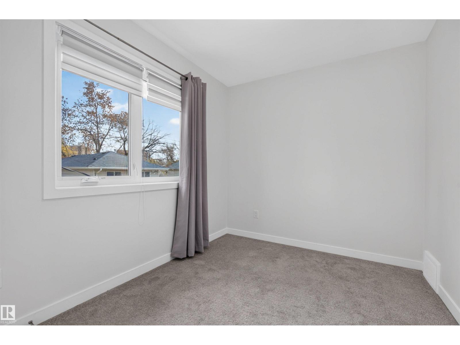 9314 107a Av Nw Property Photo 13