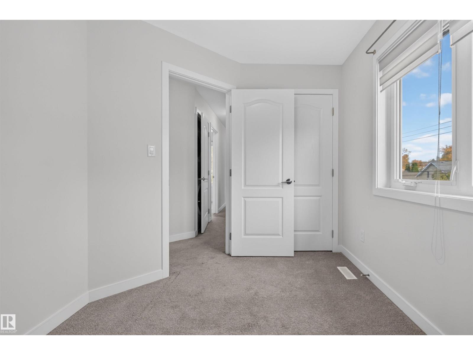 9314 107a Av Nw Property Photo 14