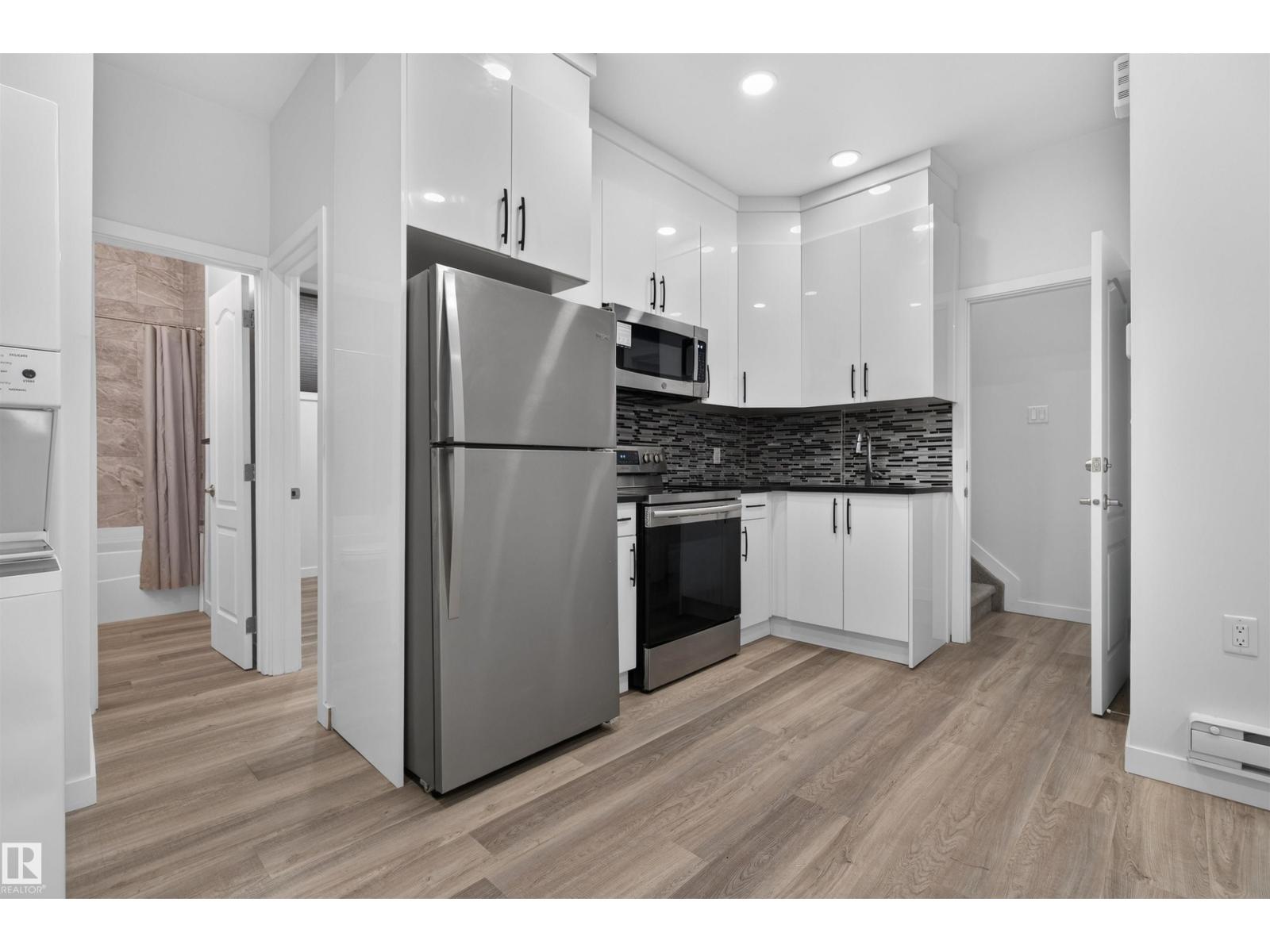 9314 107a Av Nw Property Photo 19