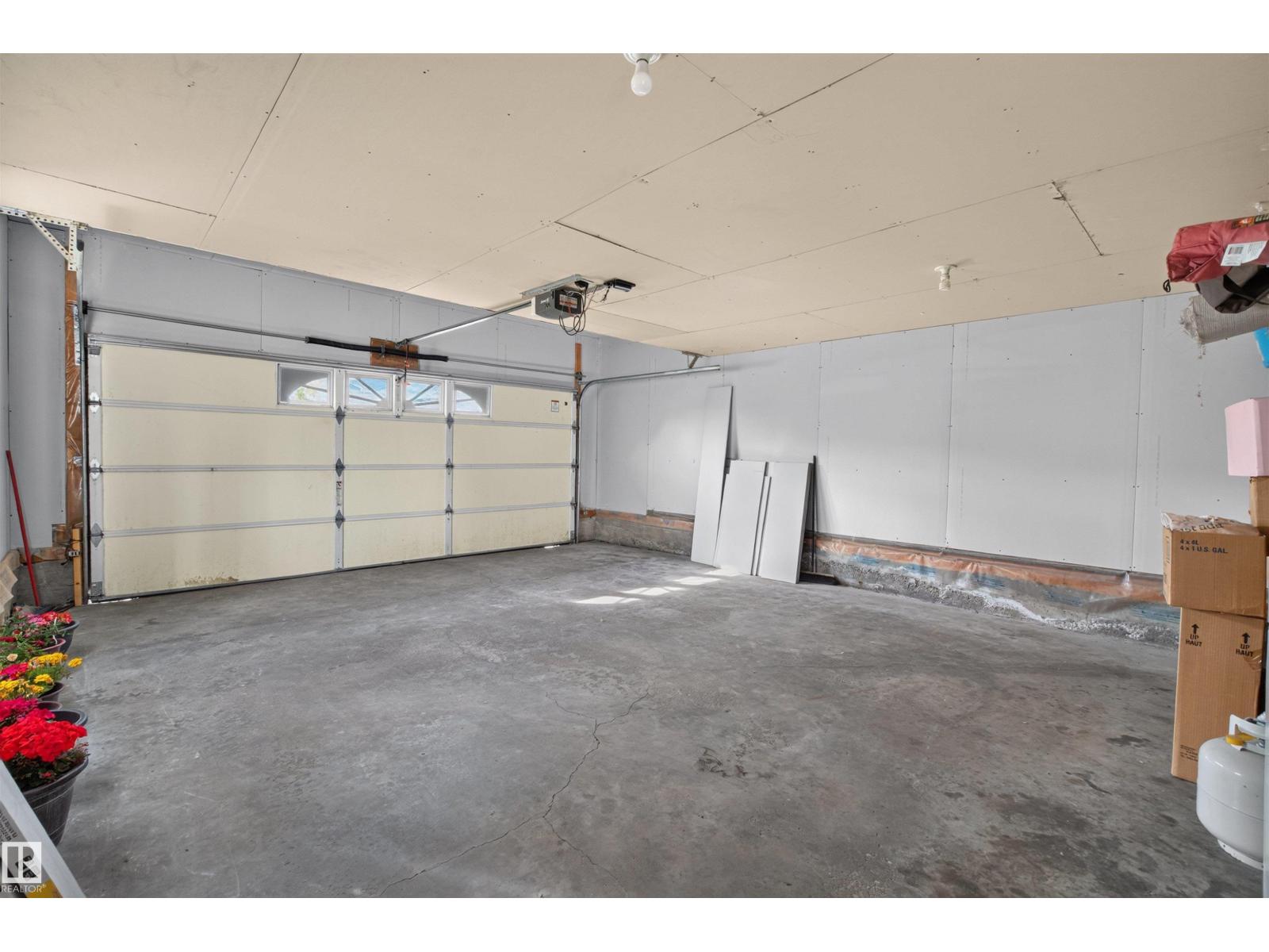16311 89 St Nw Property Photo 38