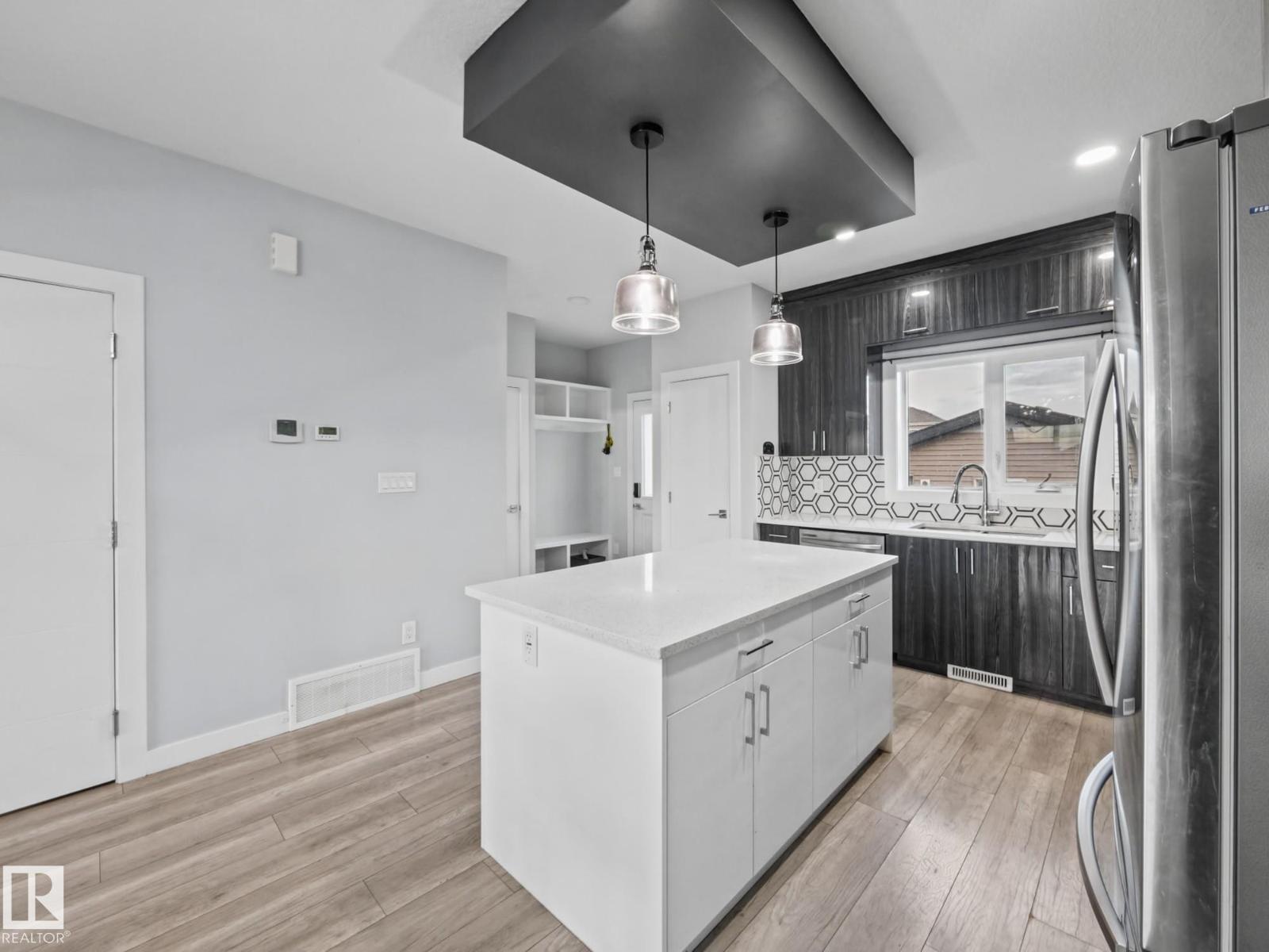 20625 99b Av Nw Property Photo 11