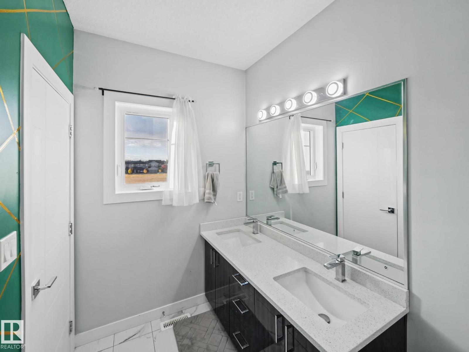 20625 99b Av Nw Property Photo 38