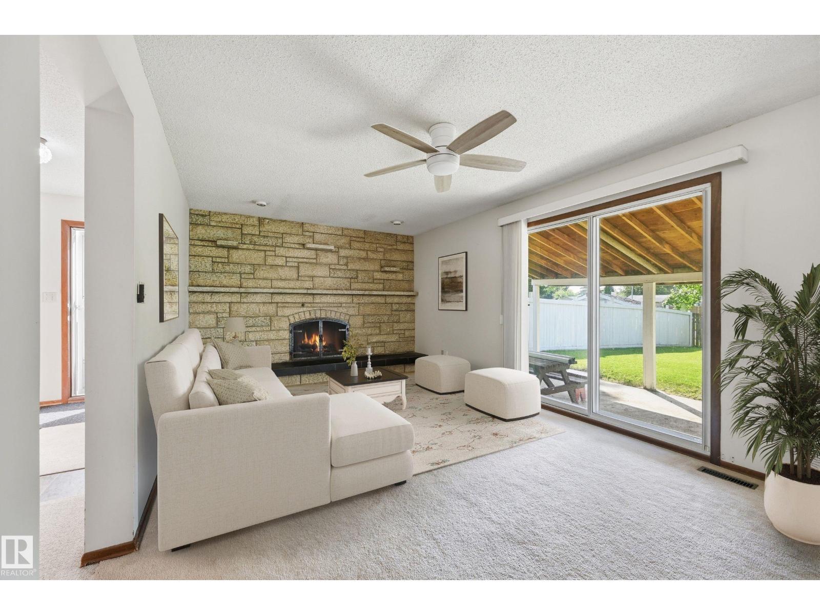 8119 24 Av Nw Property Photo 4