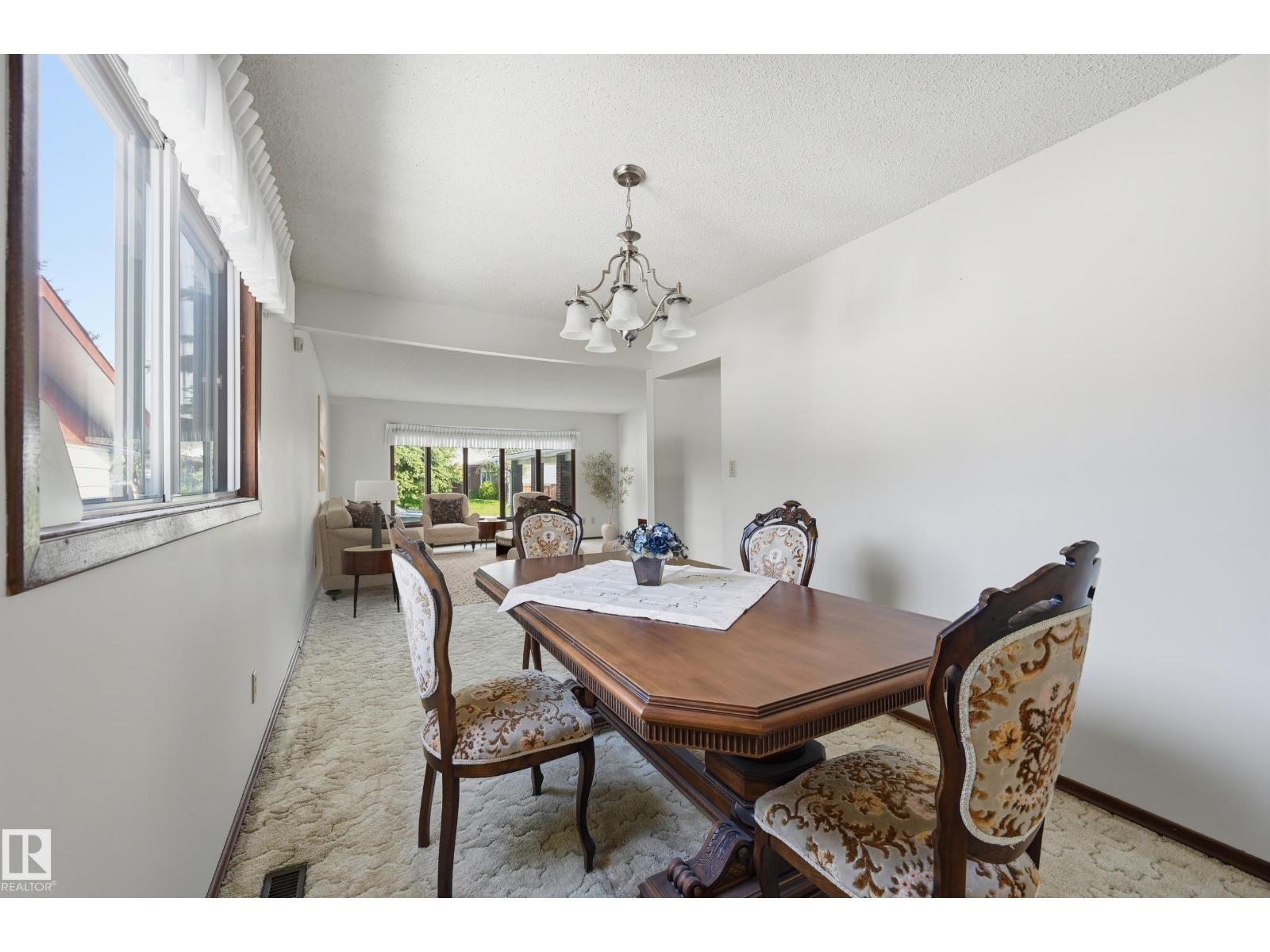 8119 24 Av Nw Property Photo 7