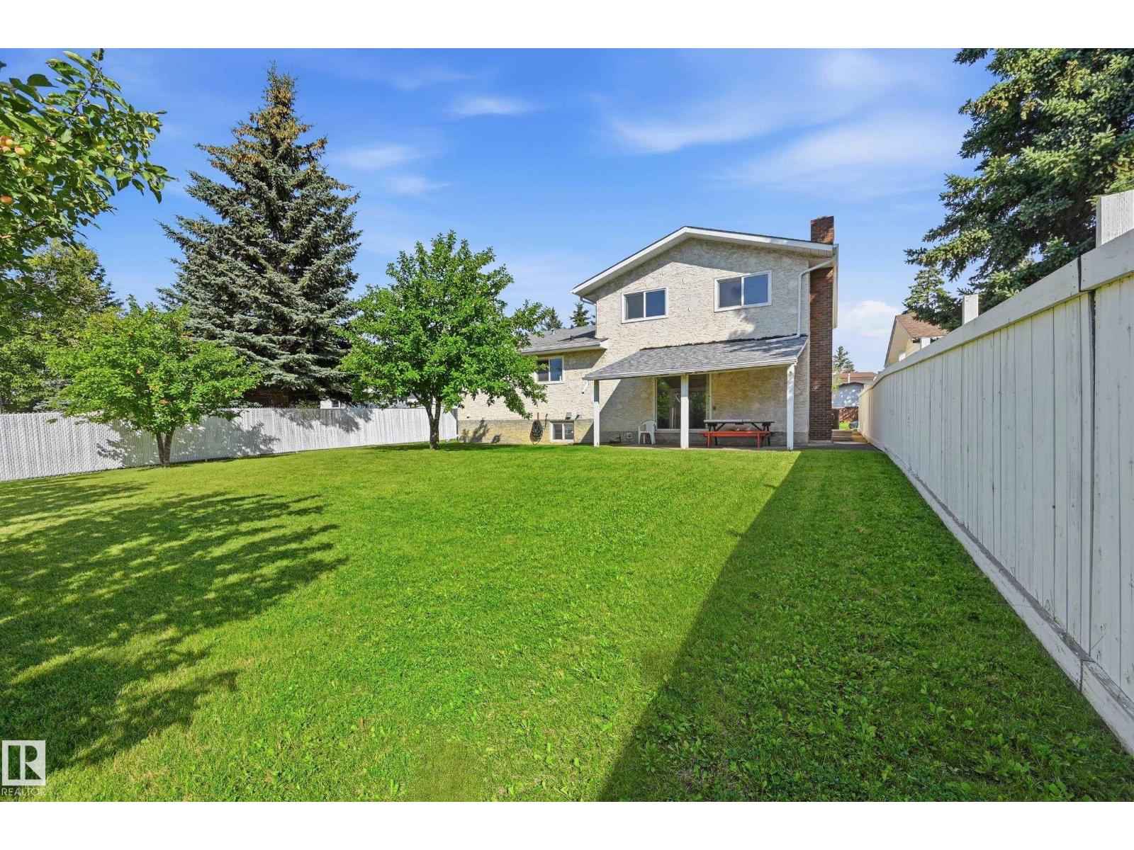 8119 24 Av Nw Property Photo 22