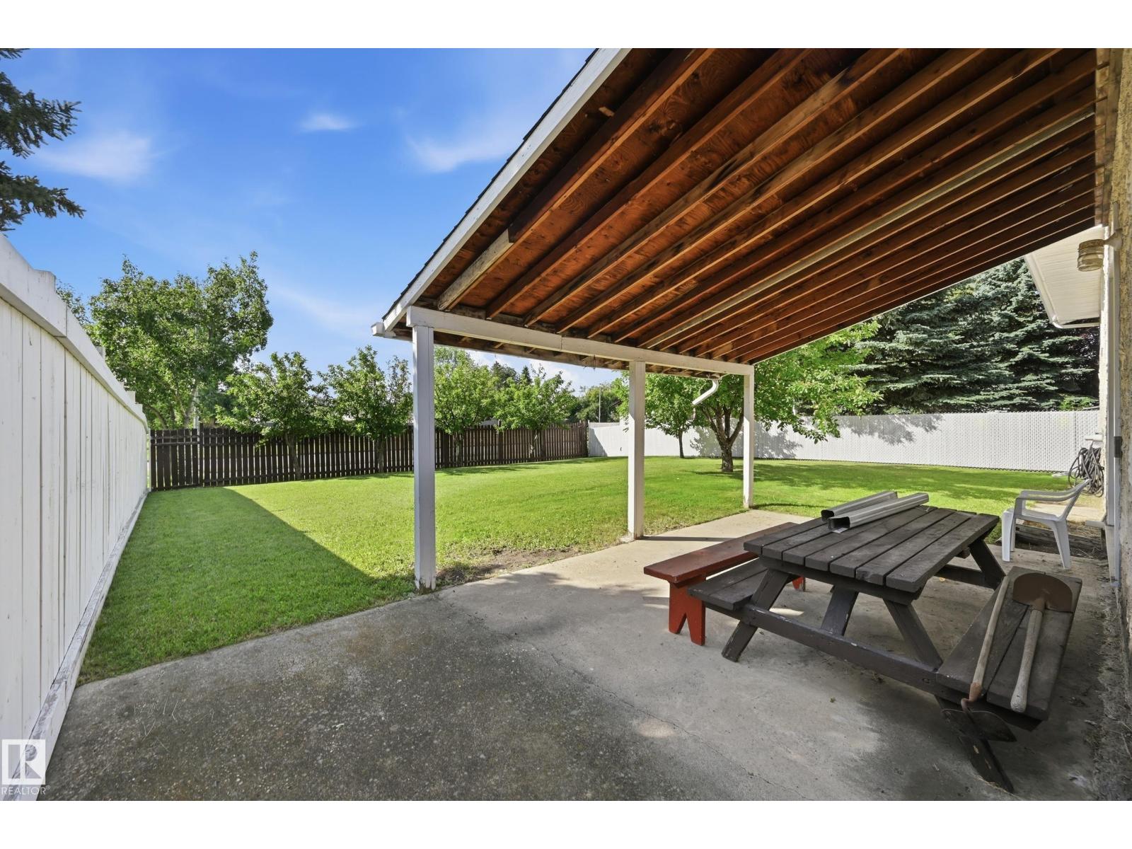 8119 24 Av Nw Property Photo 24