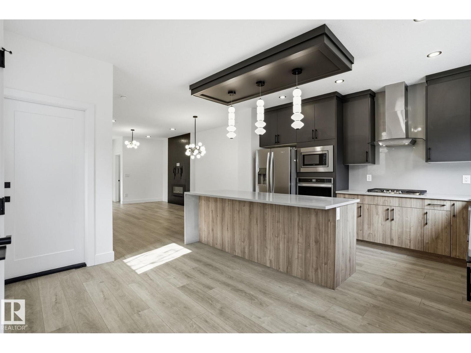13909 107a Av Nw Property Photo 9