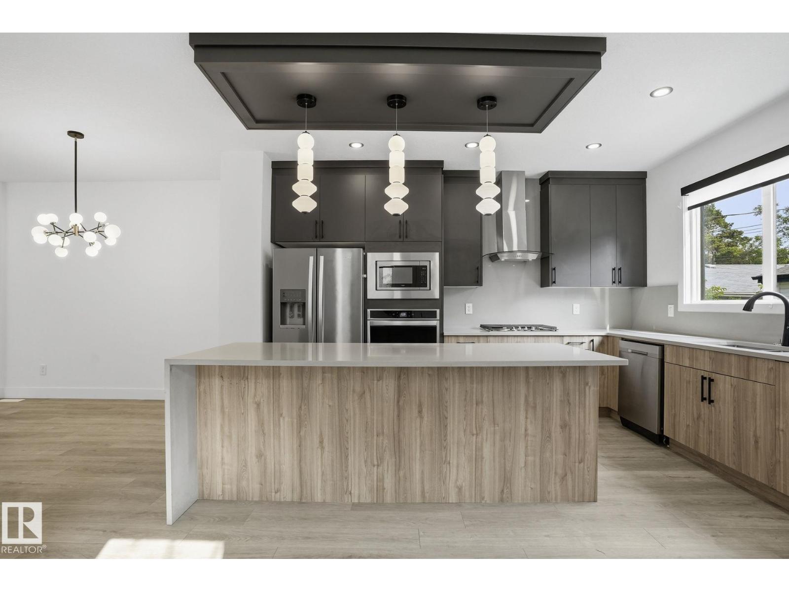 13909 107a Av Nw Property Photo 10