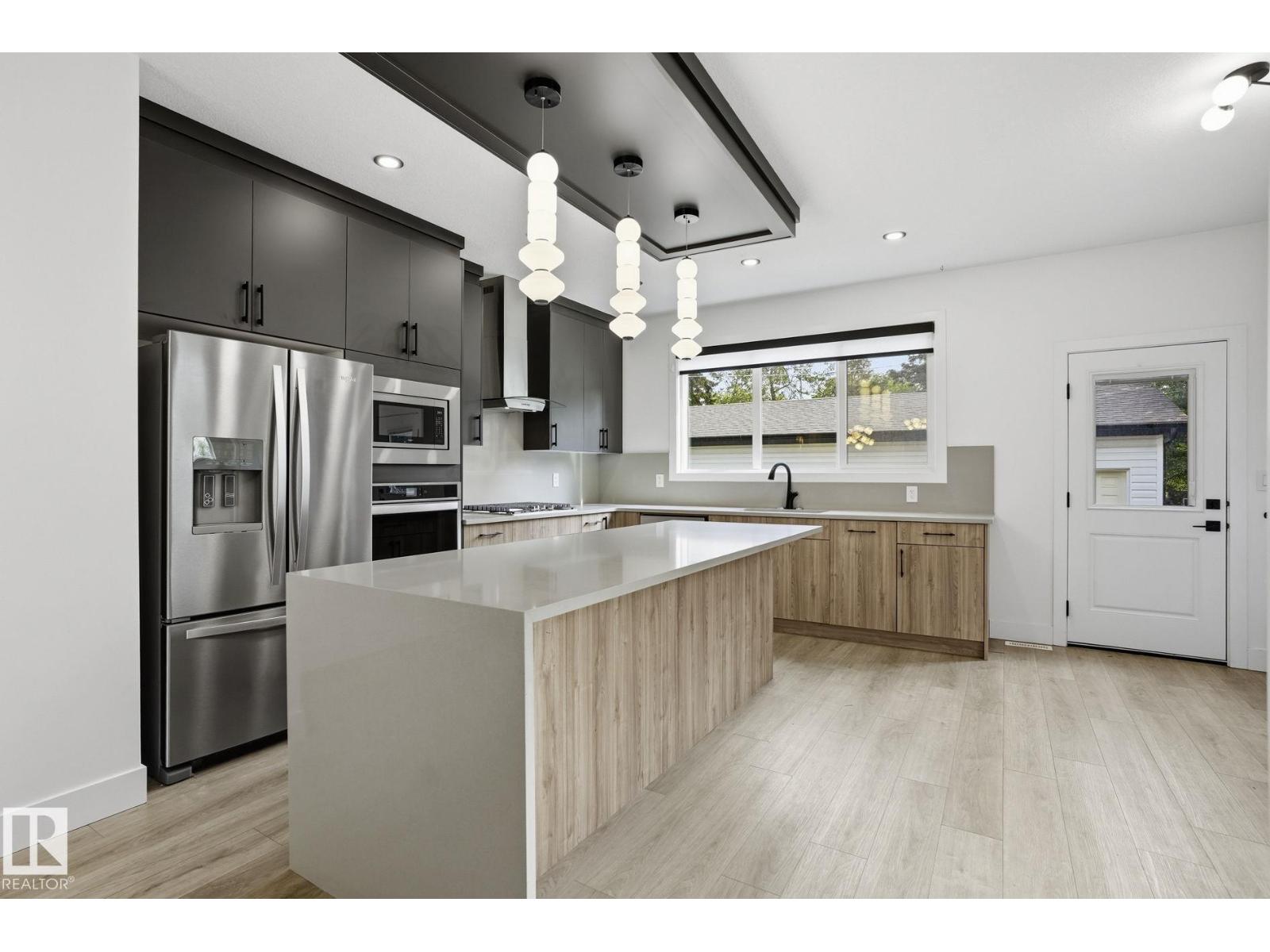 13909 107a Av Nw Property Photo 13