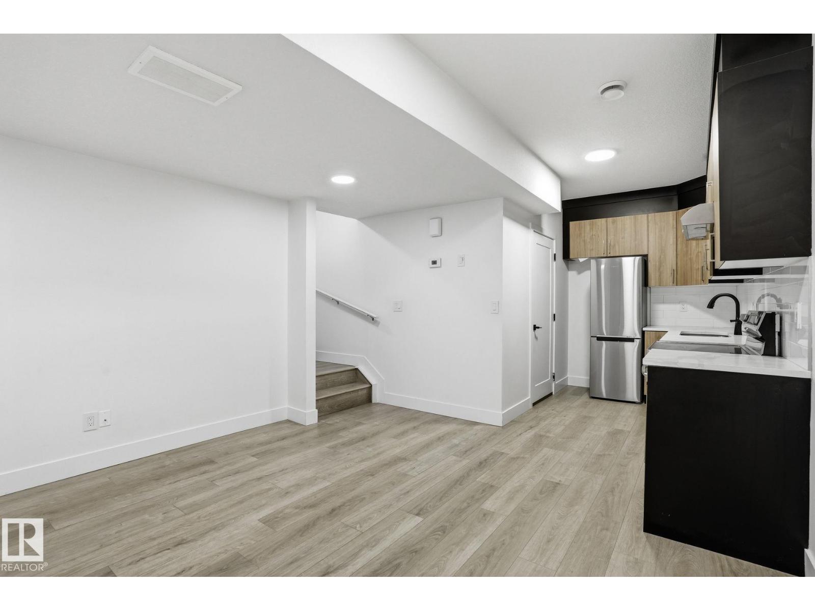 13909 107a Av Nw Property Photo 24