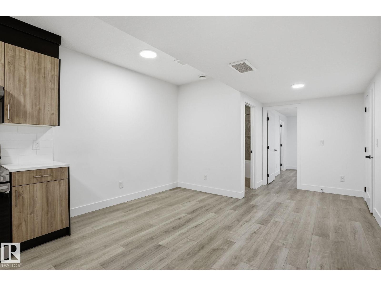 13909 107a Av Nw Property Photo 25