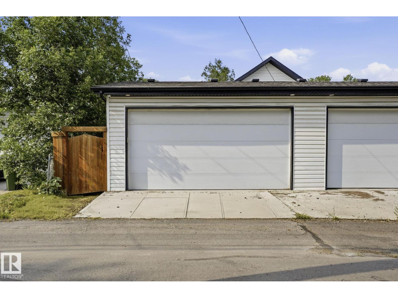 13909 107a Av Nw Property Photo 38