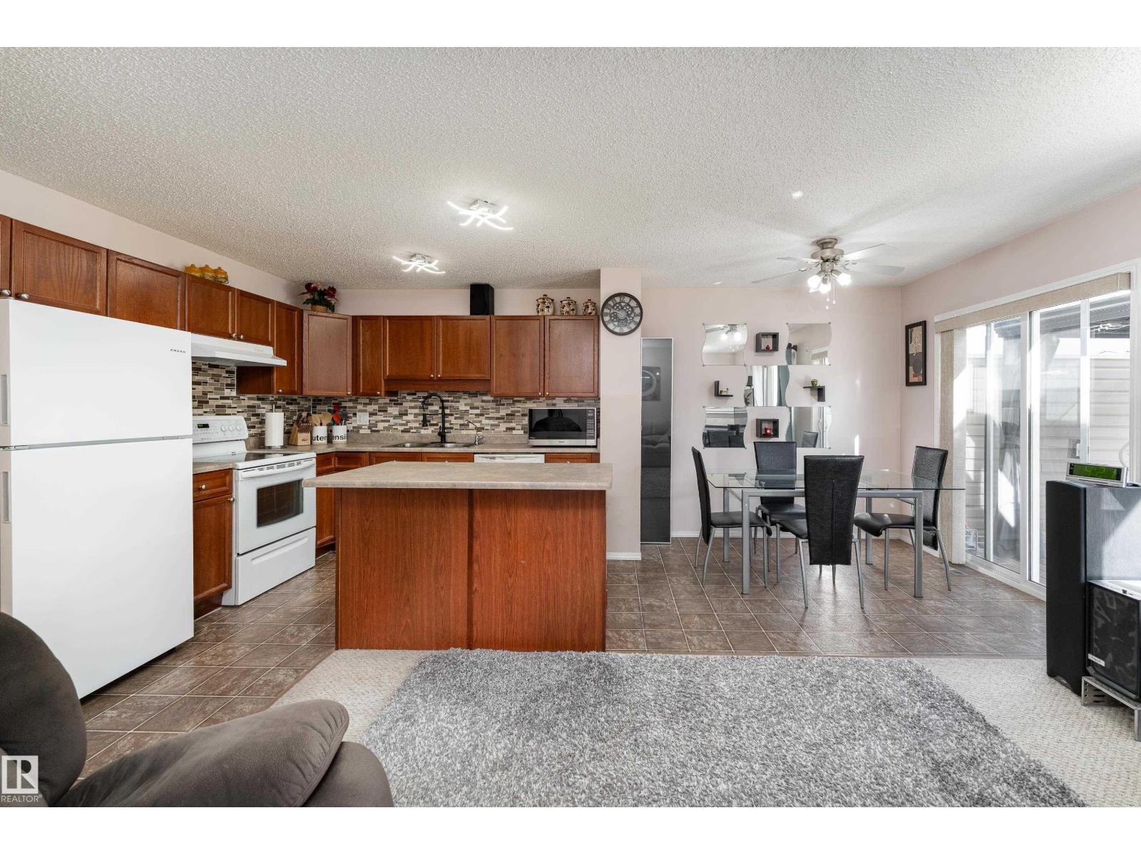 2309 27 Av Nw Property Photo 12
