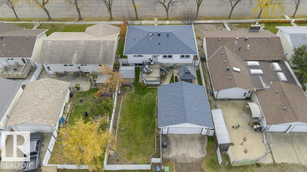 9610 93 Av Property Photo 3