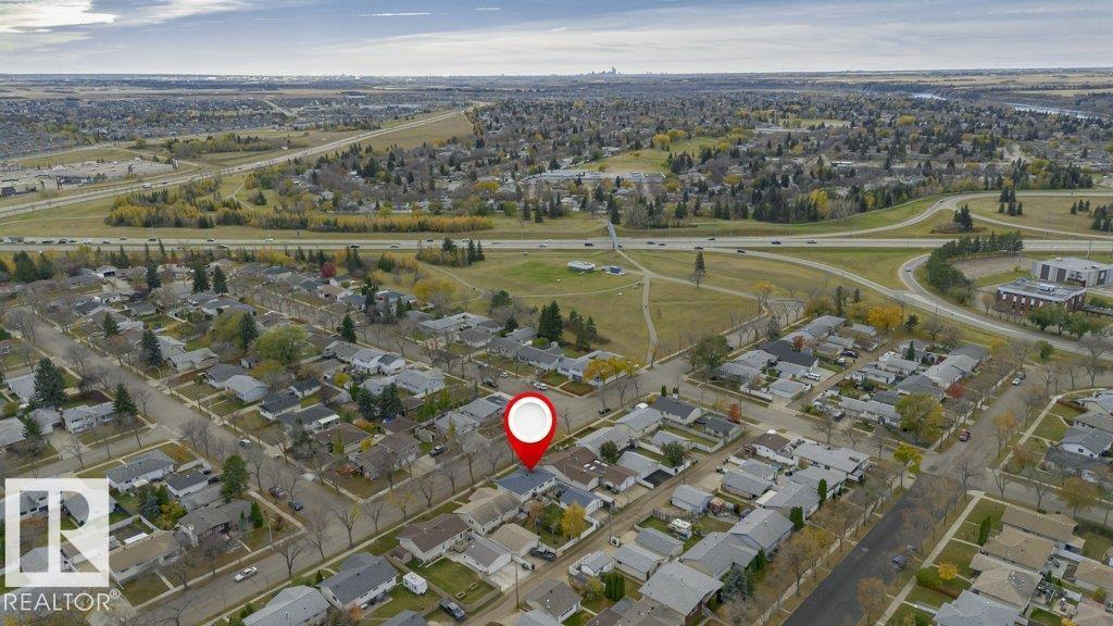 9610 93 Av Property Photo 15