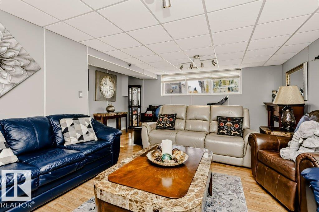 9610 93 Av Property Photo 27