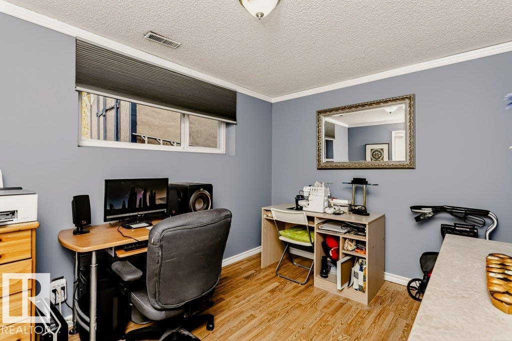 9610 93 Av Property Photo 29