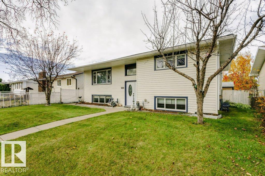 9610 93 Av Property Photo 31