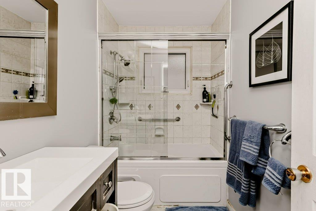 9610 93 Av Property Photo 40