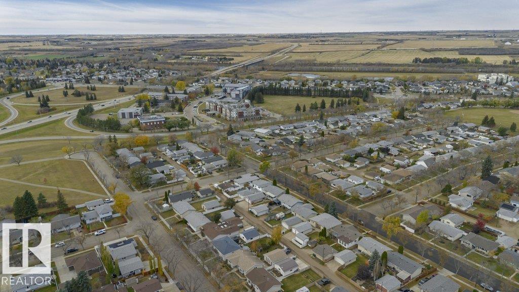 9610 93 Av Property Photo 50