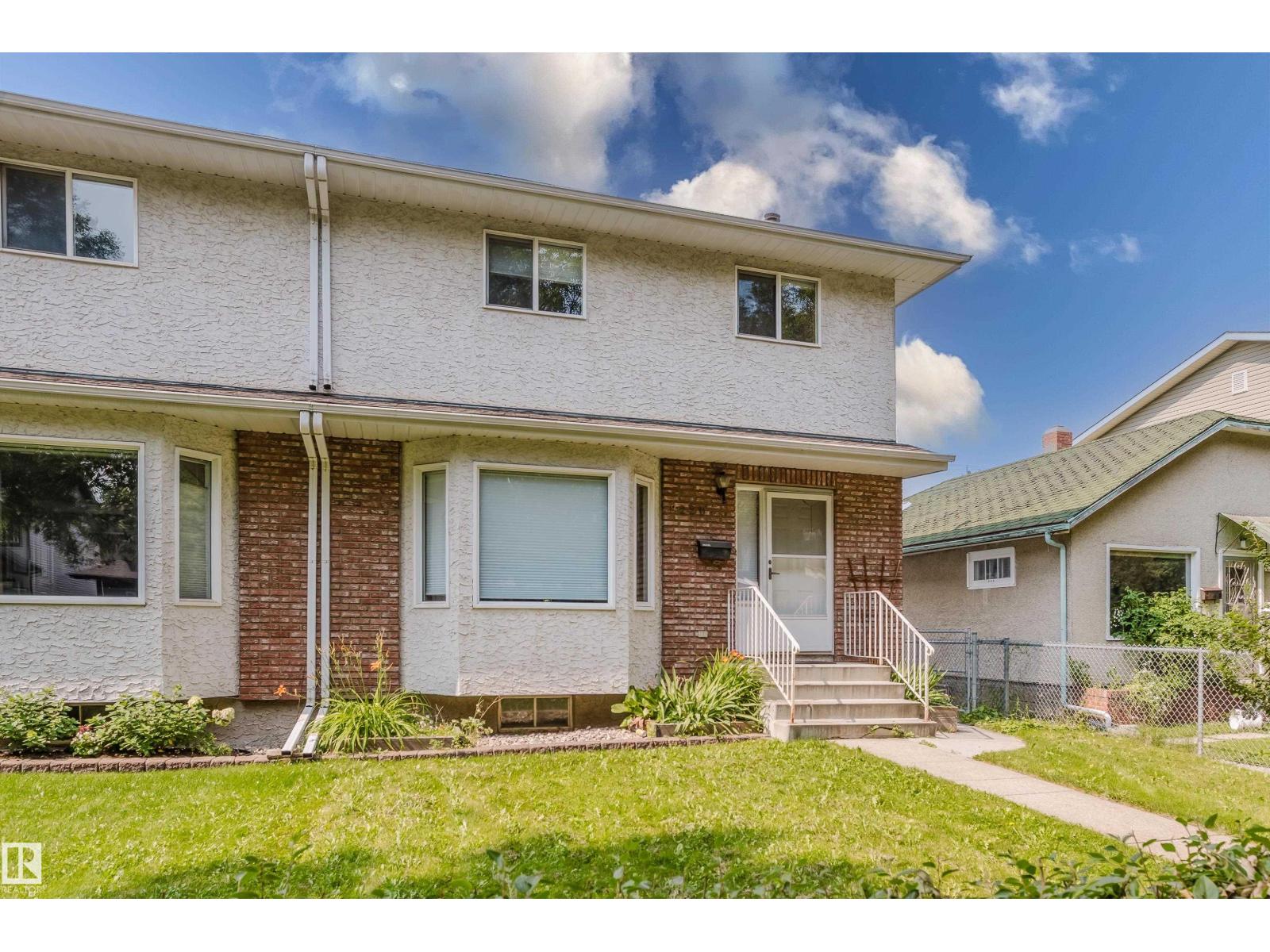9220 92 St Nw Property Photo 2