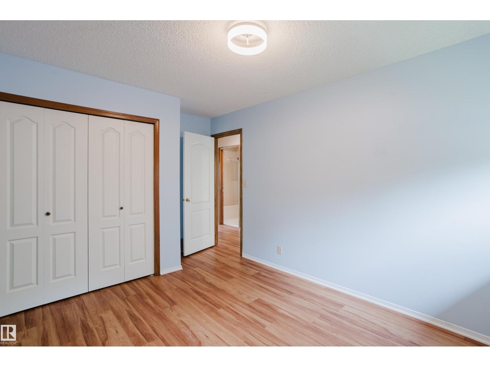 9220 92 St Nw Property Photo 20