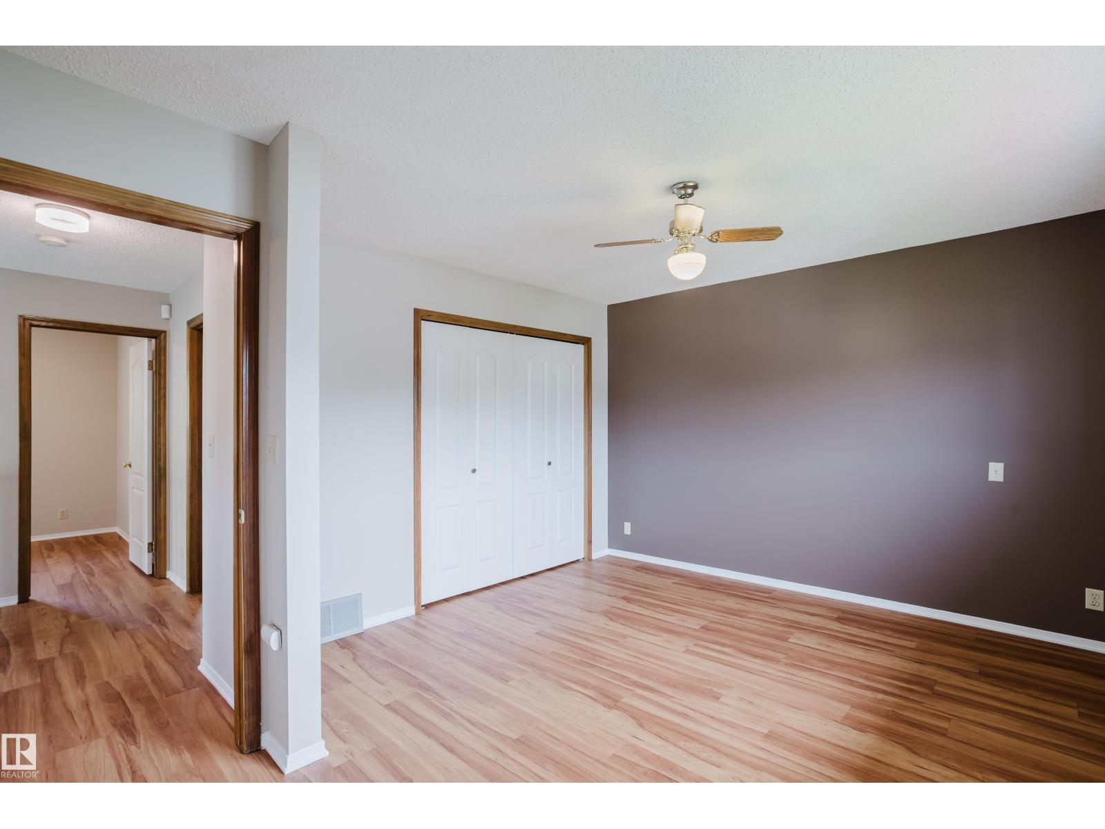 9220 92 St Nw Property Photo 26