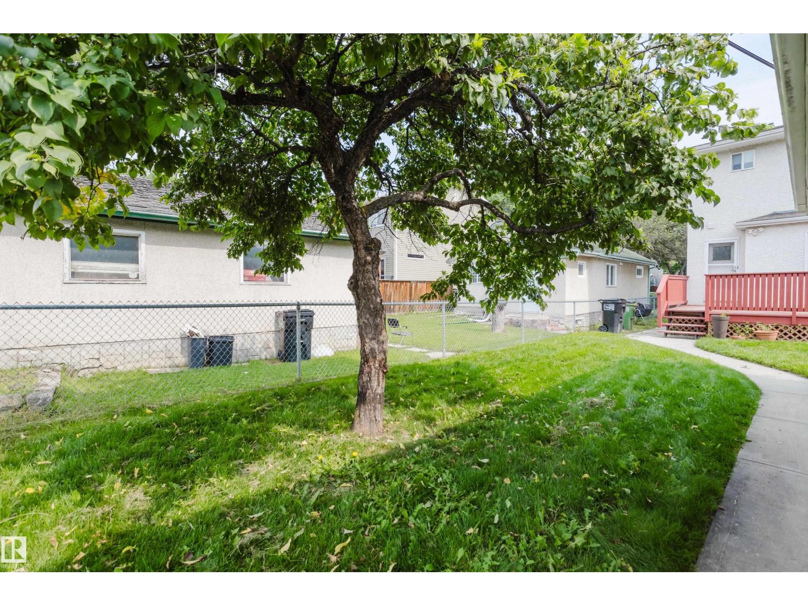 9220 92 St Nw Property Photo 40