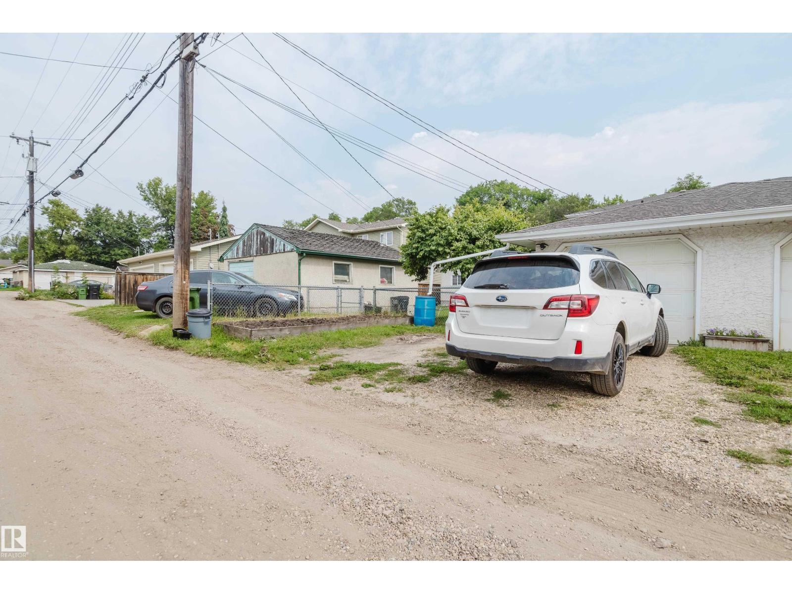 9220 92 St Nw Property Photo 44