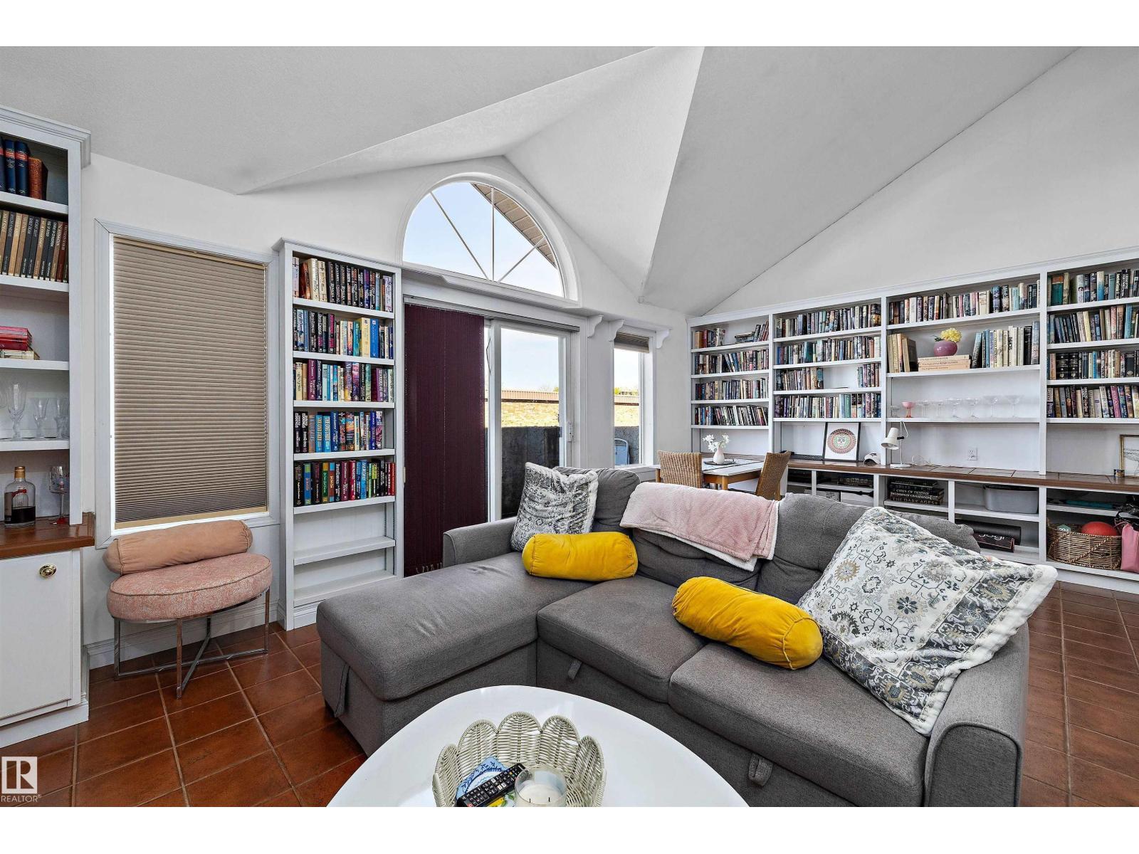 #304 11316 103 Av Nw Property Photo 16