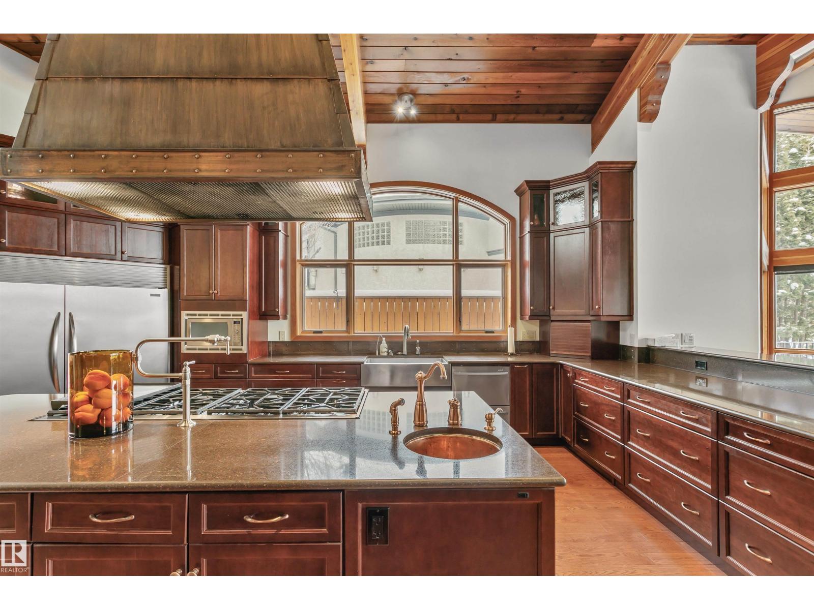 12 Wellington Cr Nw Property Photo 35