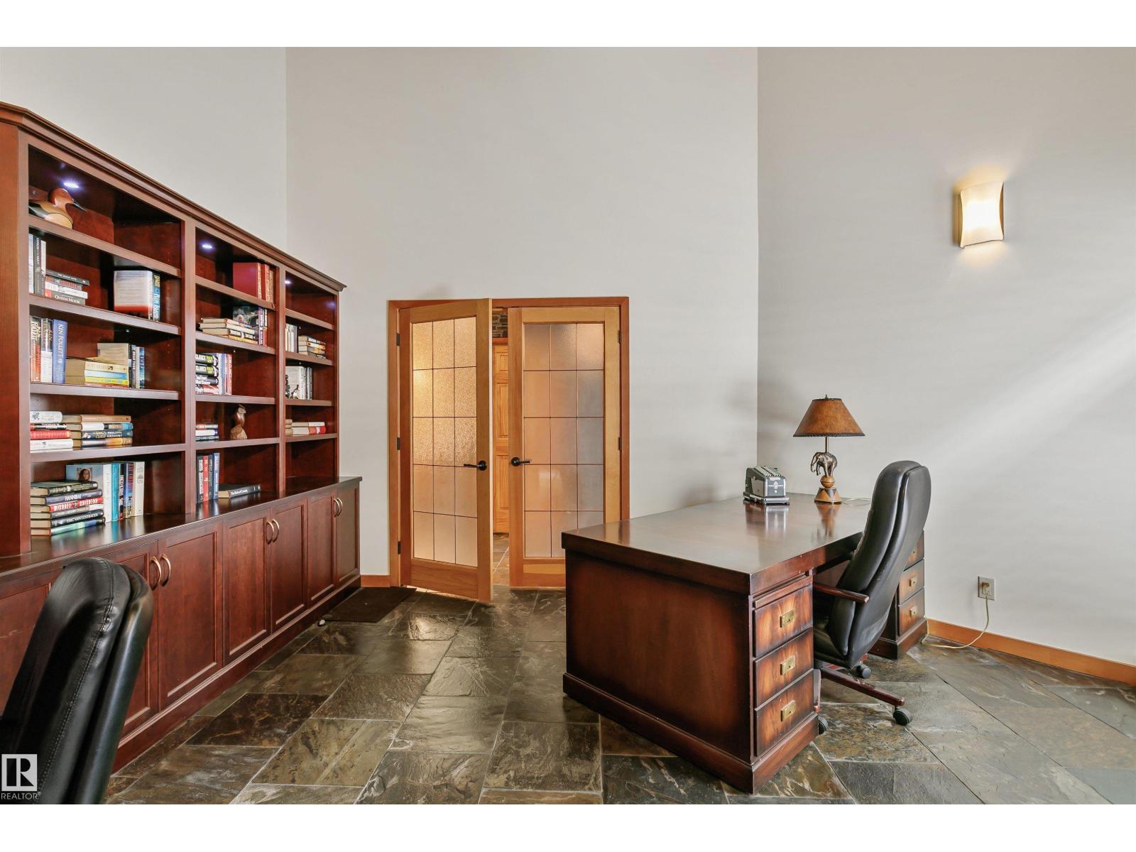 12 Wellington Cr Nw Property Photo 50