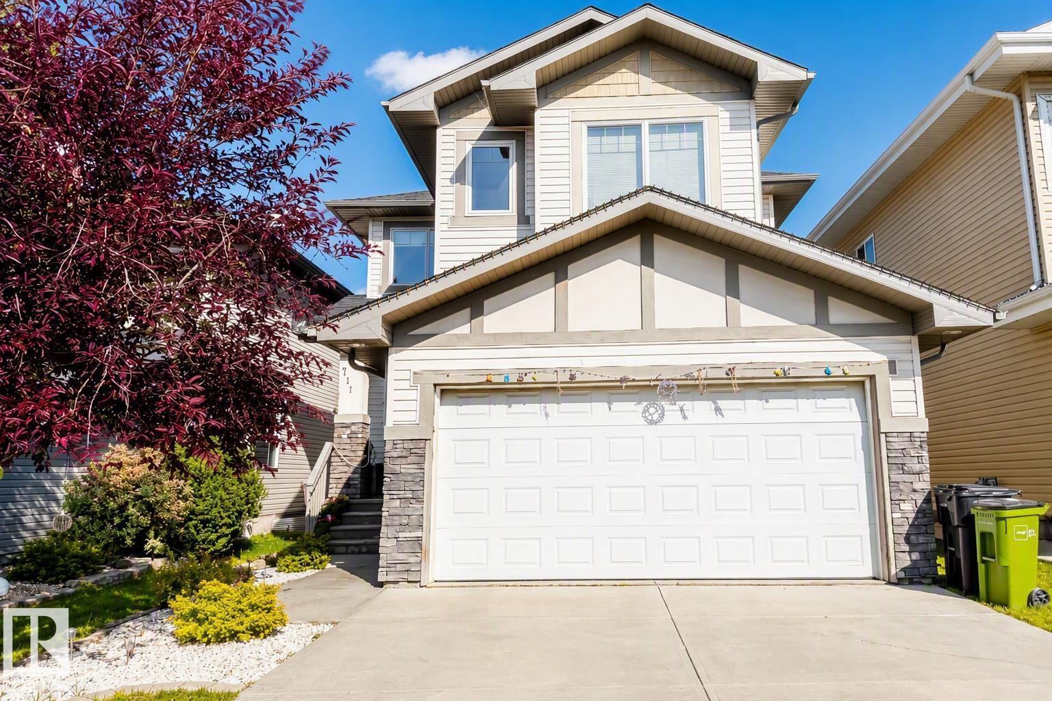 711 57 ST SW Property Photo 1