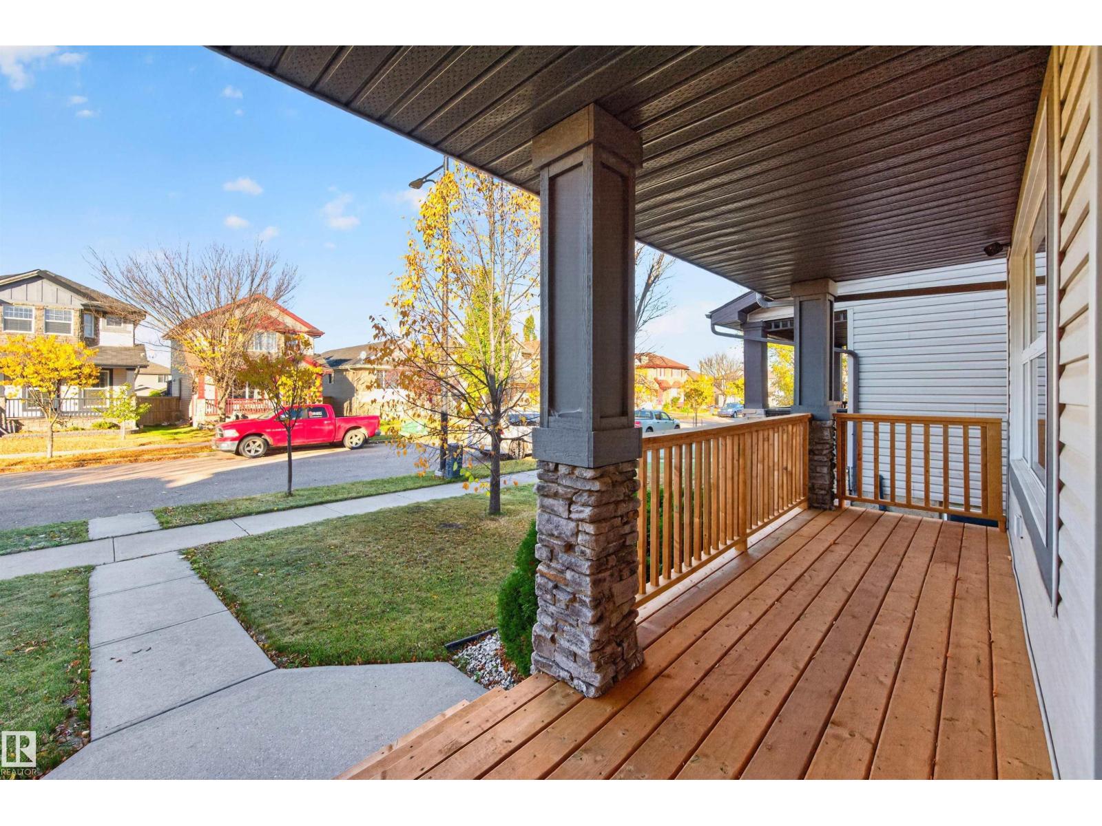 137 62 St Sw Property Photo 5