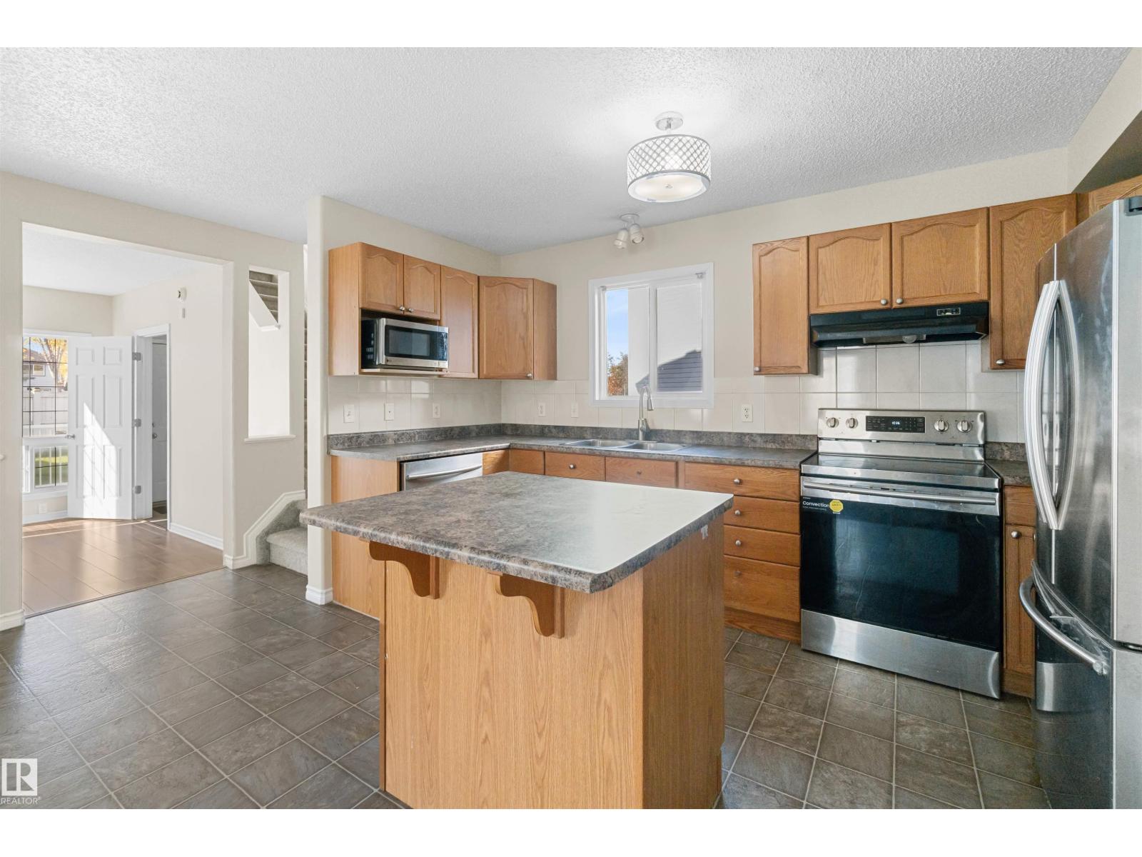 460 Gibb Wd Nw Property Photo 9