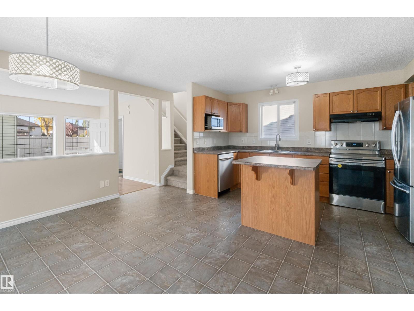 460 Gibb Wd Nw Property Photo 10
