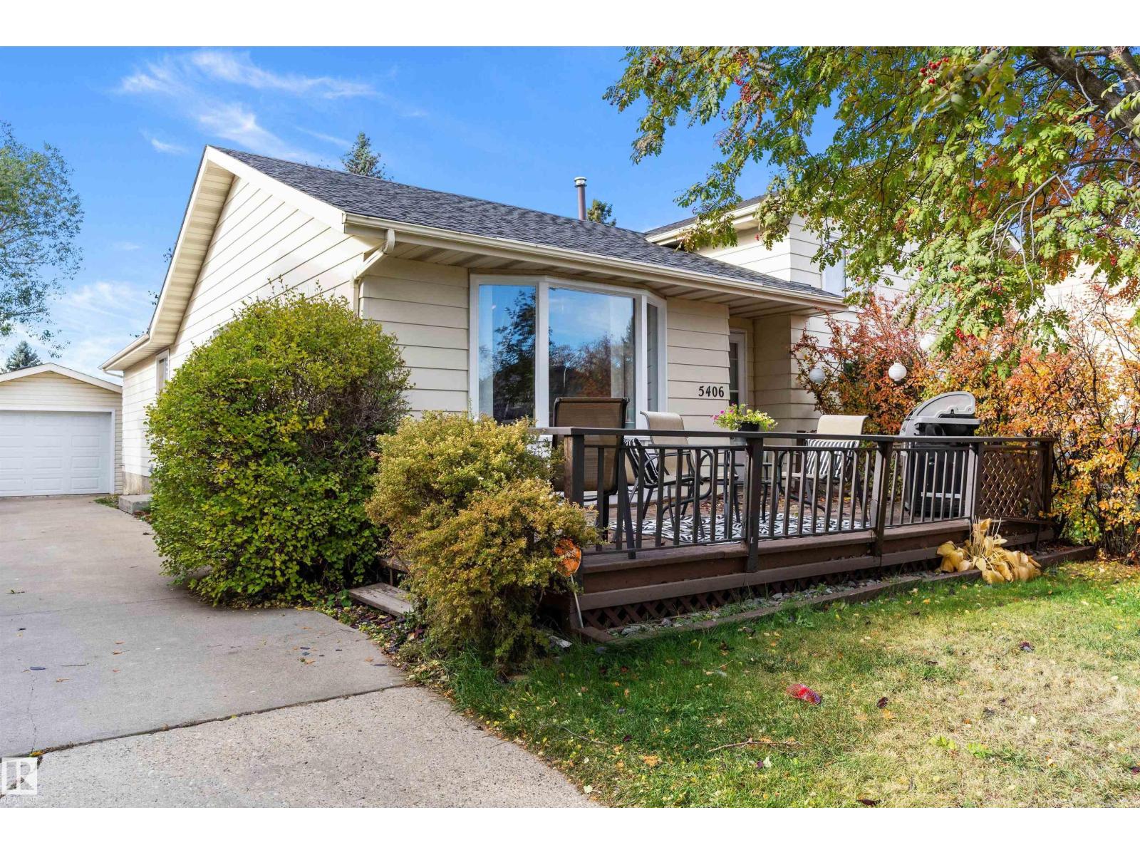 5406 55 St Property Photo 1