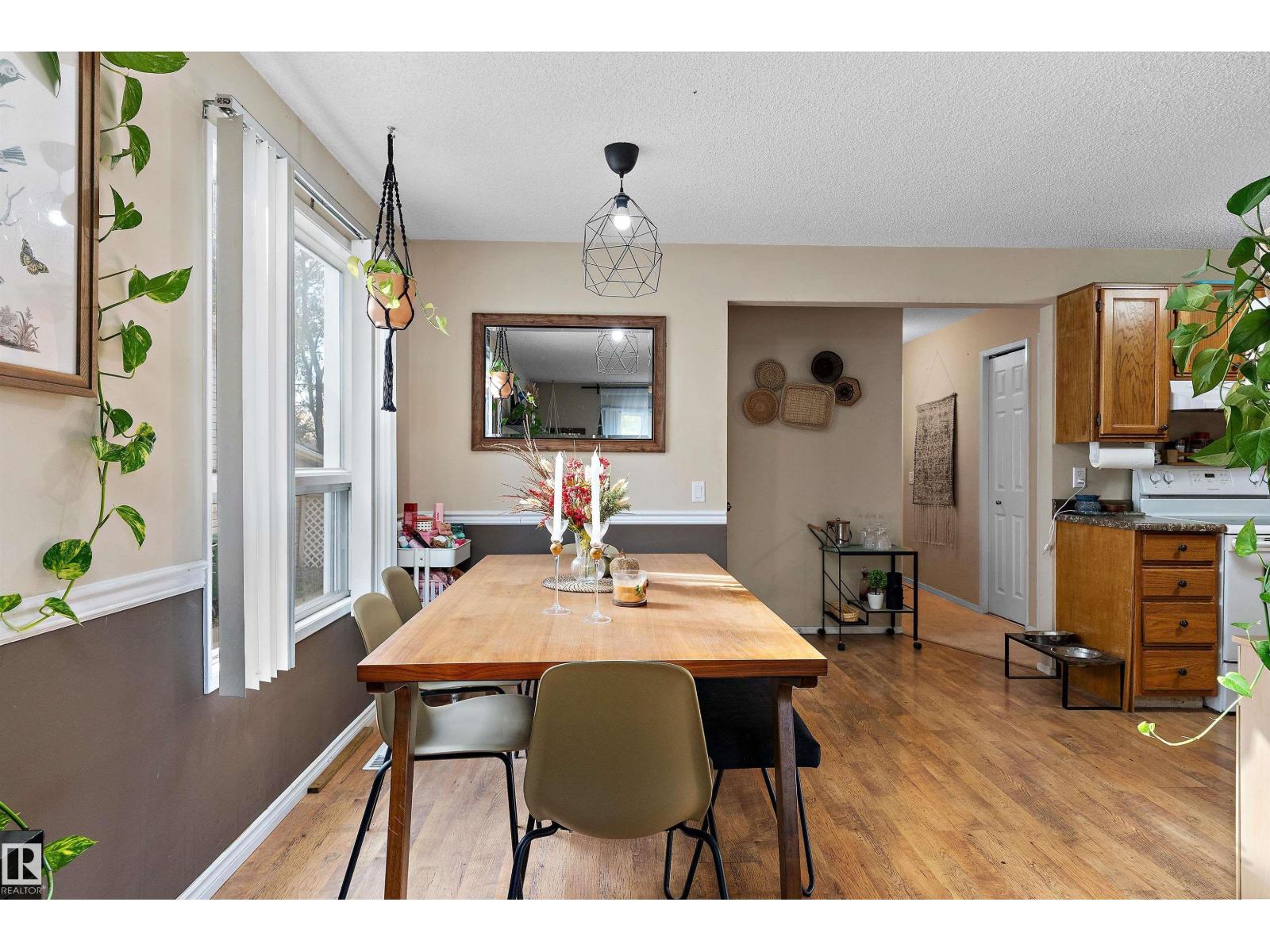 5406 55 St Property Photo 9