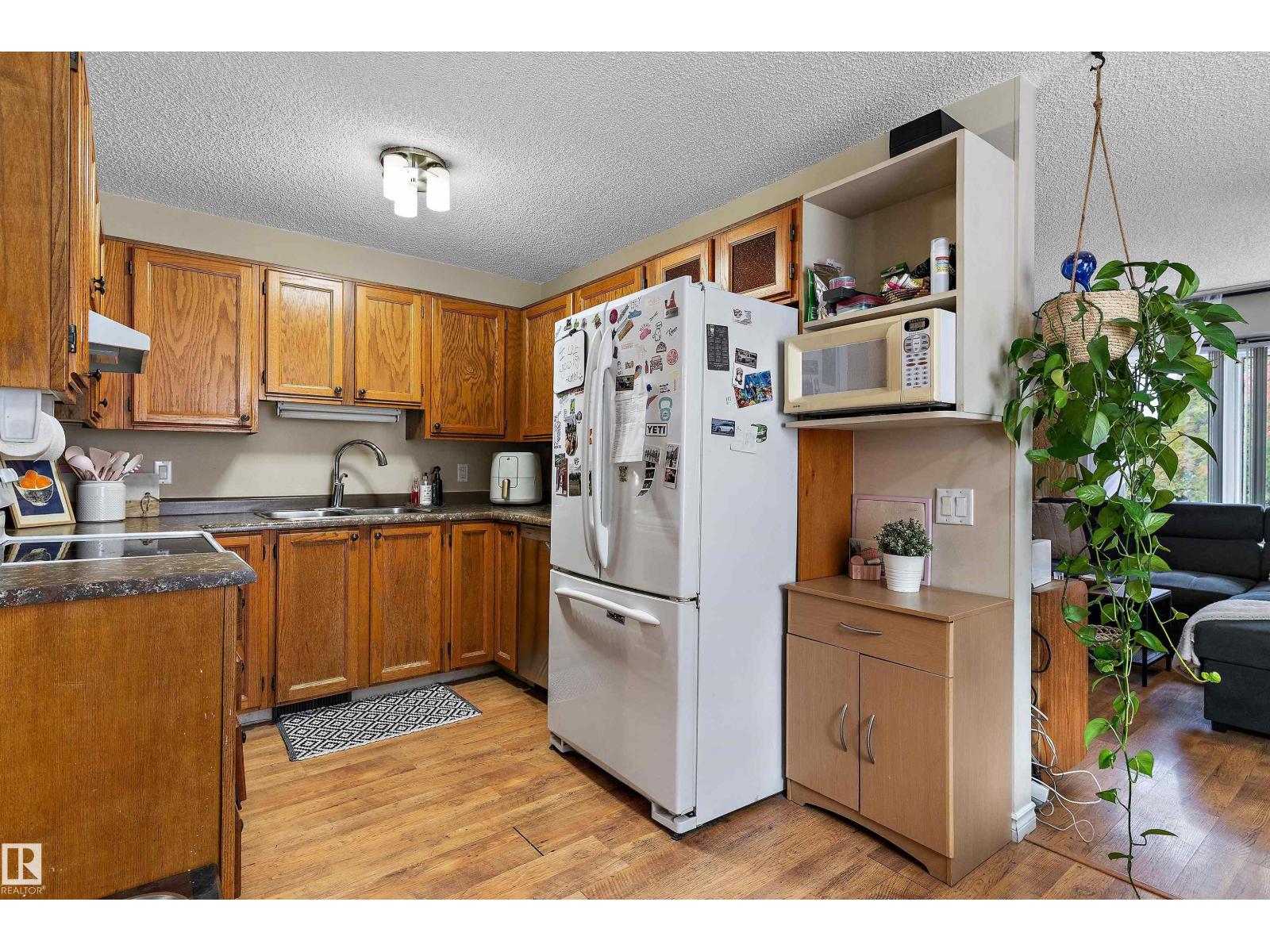 5406 55 St Property Photo 12