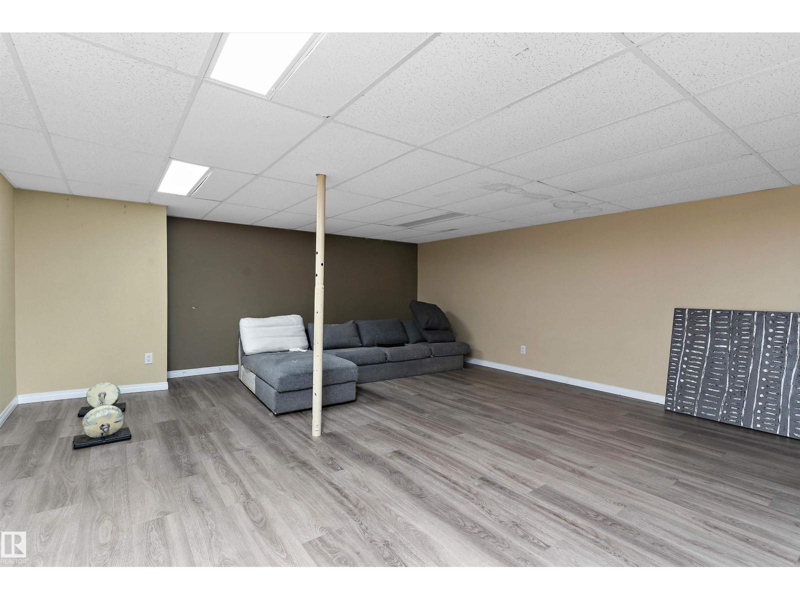 5406 55 St Property Photo 27