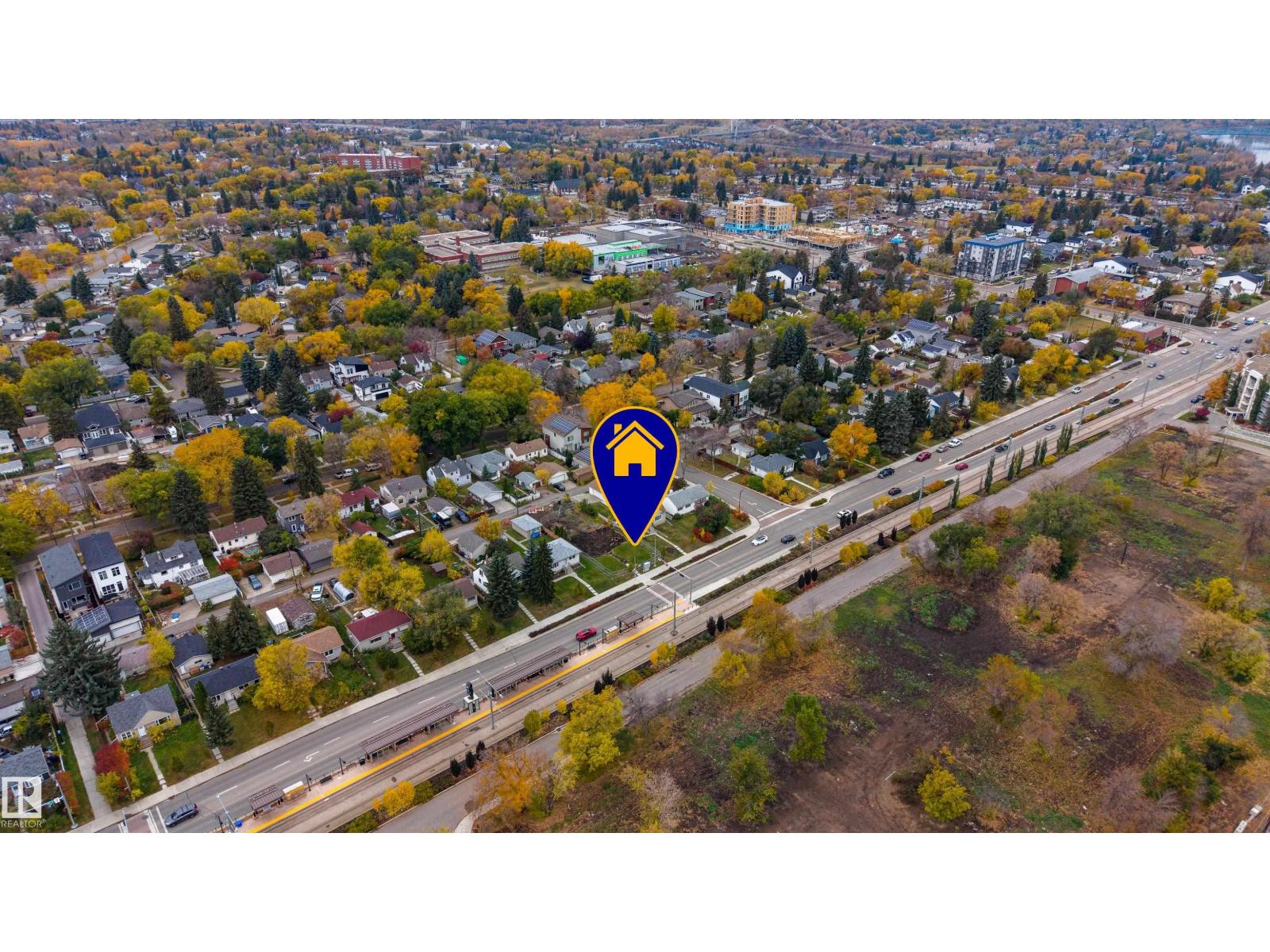 9303 86 St Nw Property Photo 1