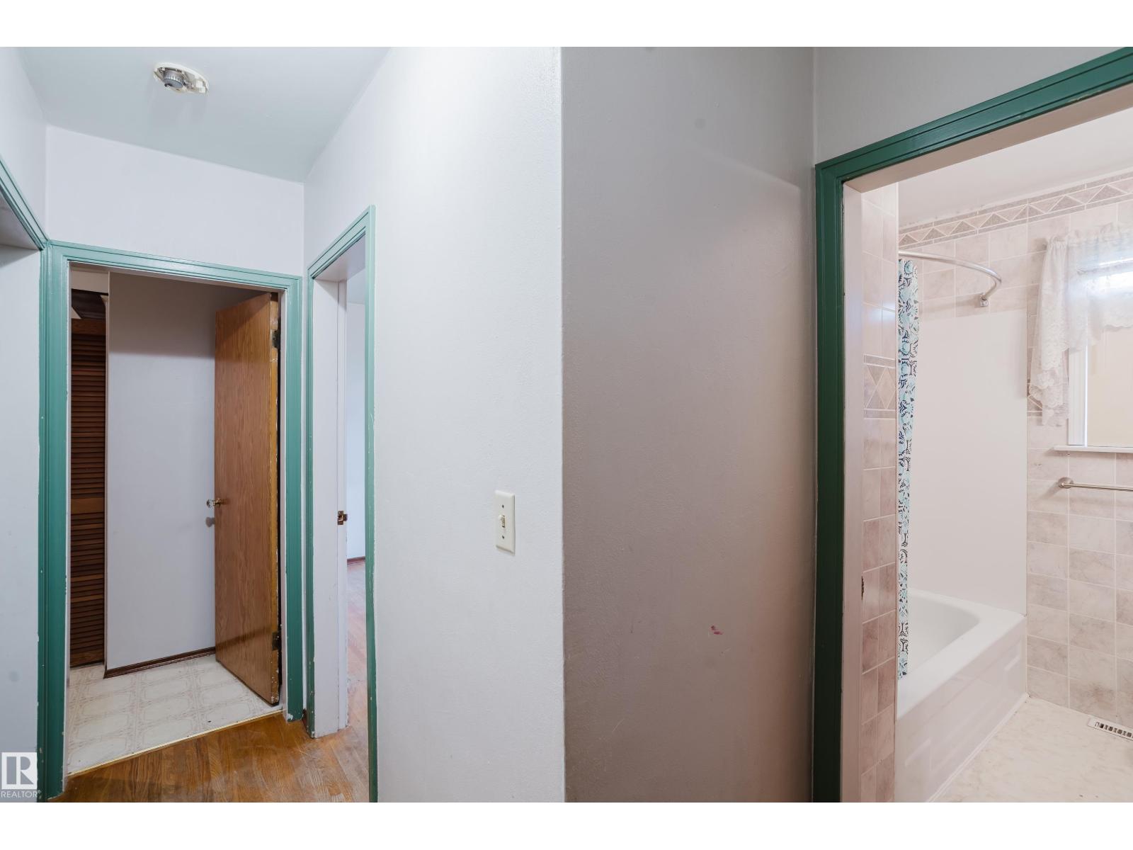 9303 86 St Nw Property Photo 7