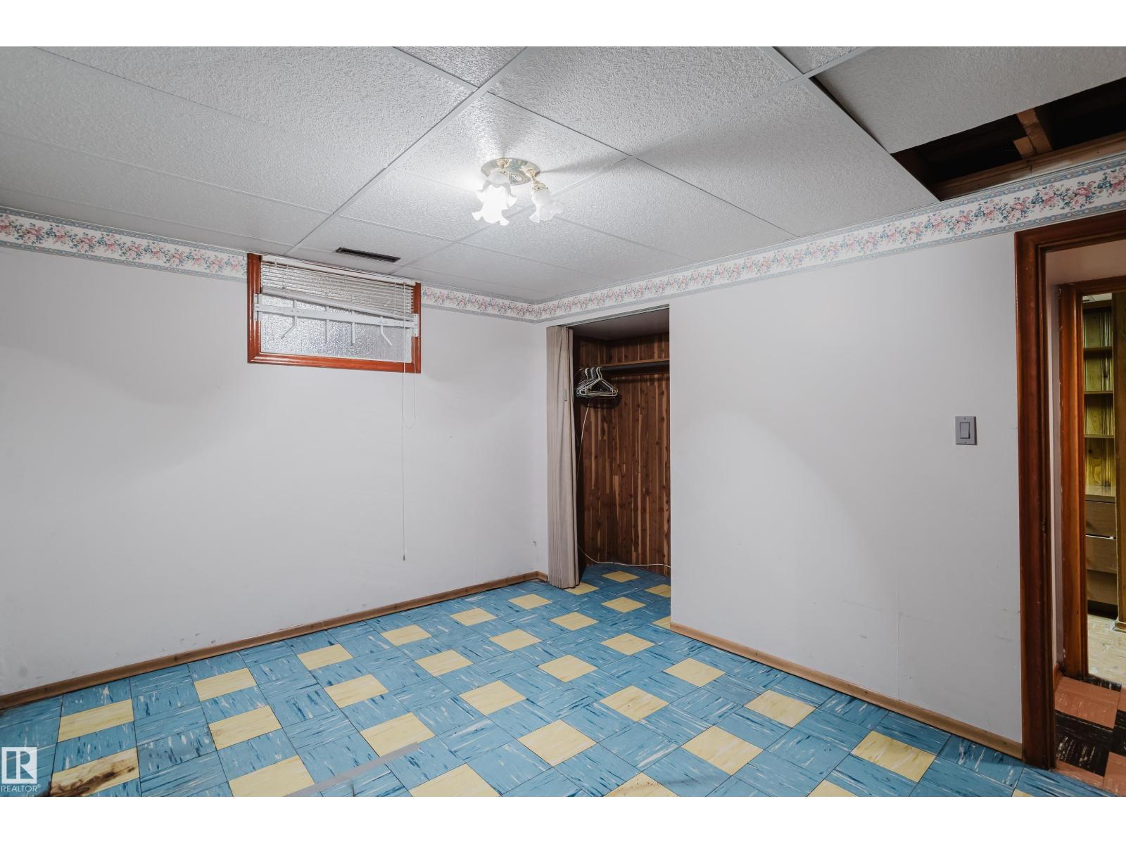 9303 86 St Nw Property Photo 18