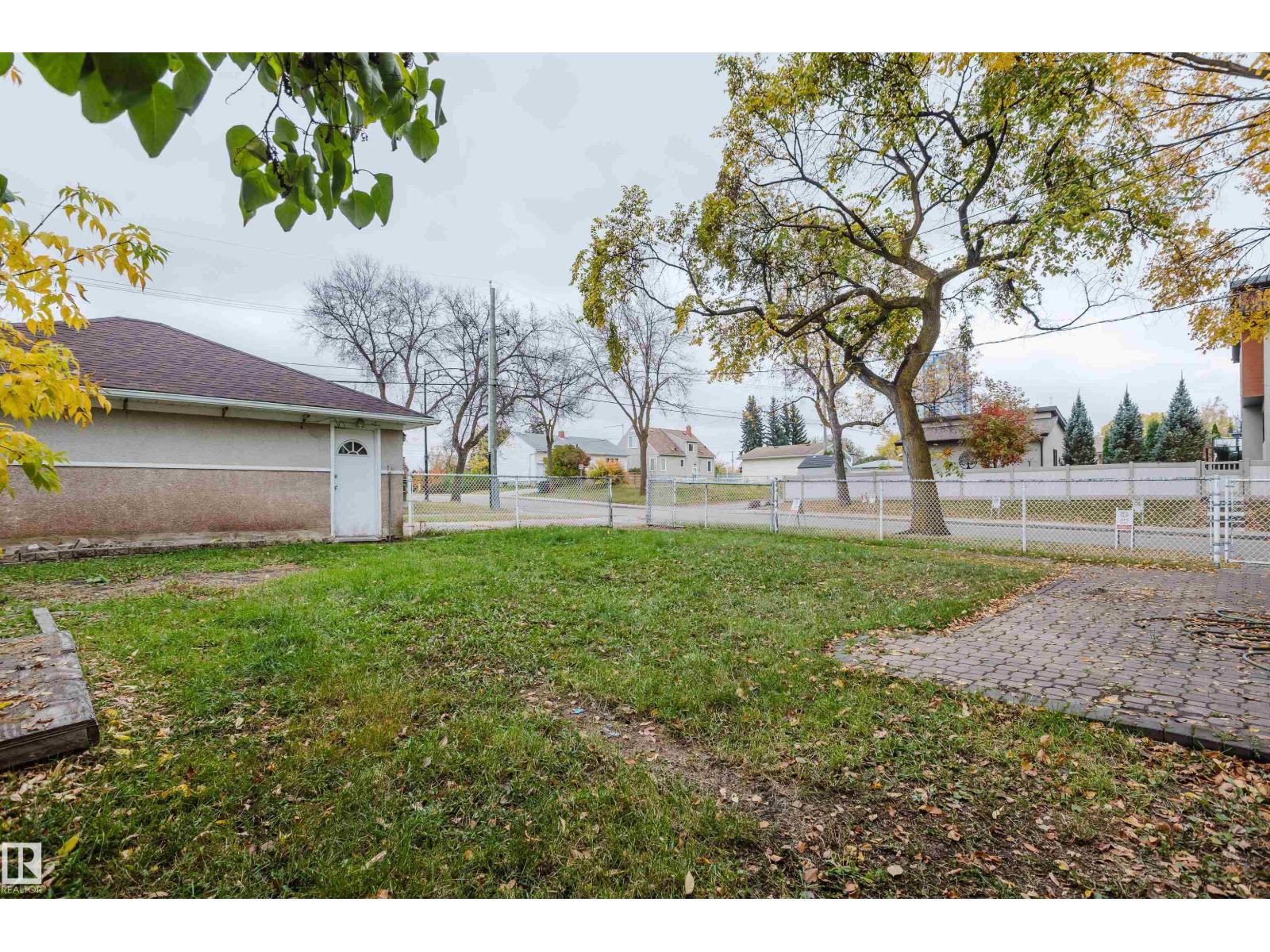 9303 86 St Nw Property Photo 22