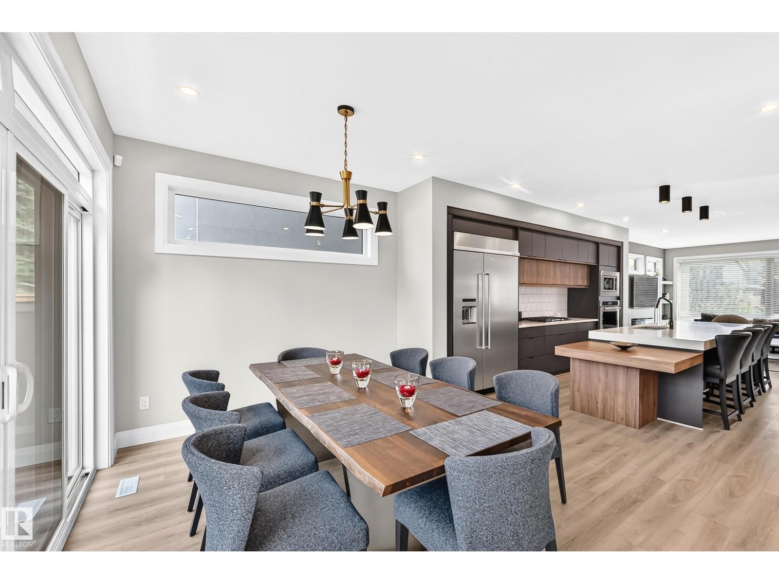 12631 52 Av Nw Property Photo 8