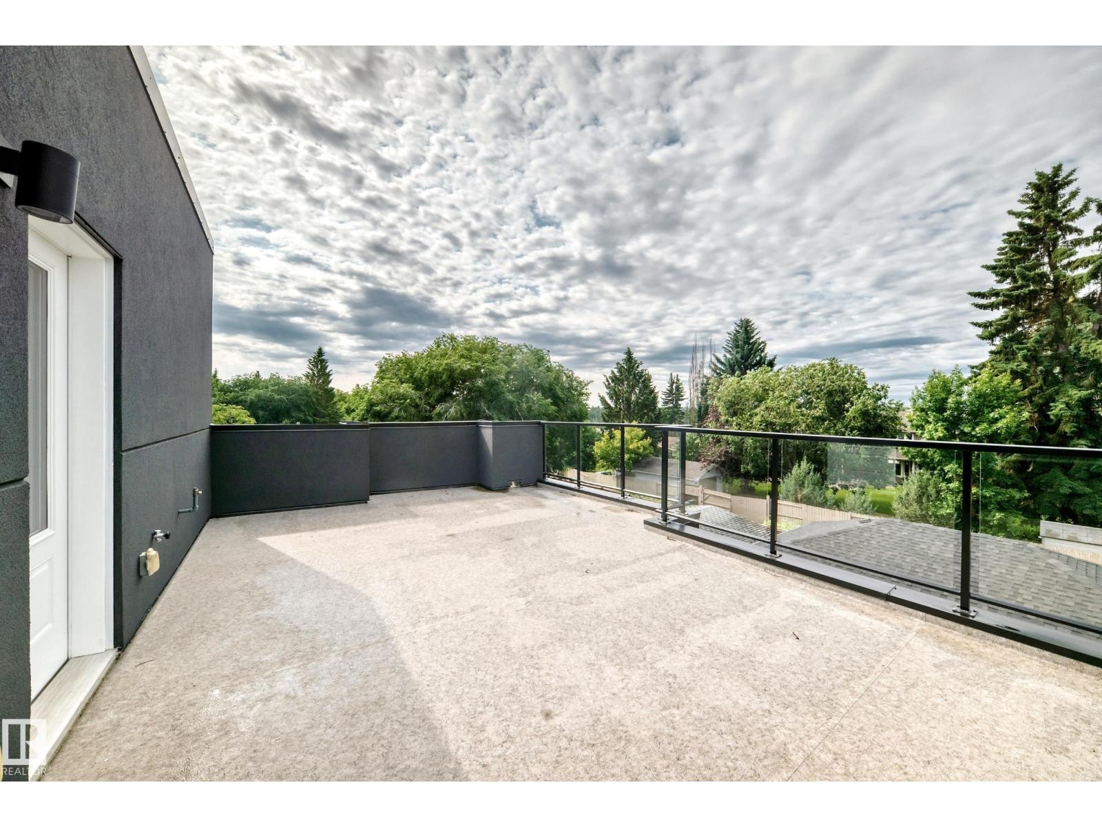 12631 52 Av Nw Property Photo 49