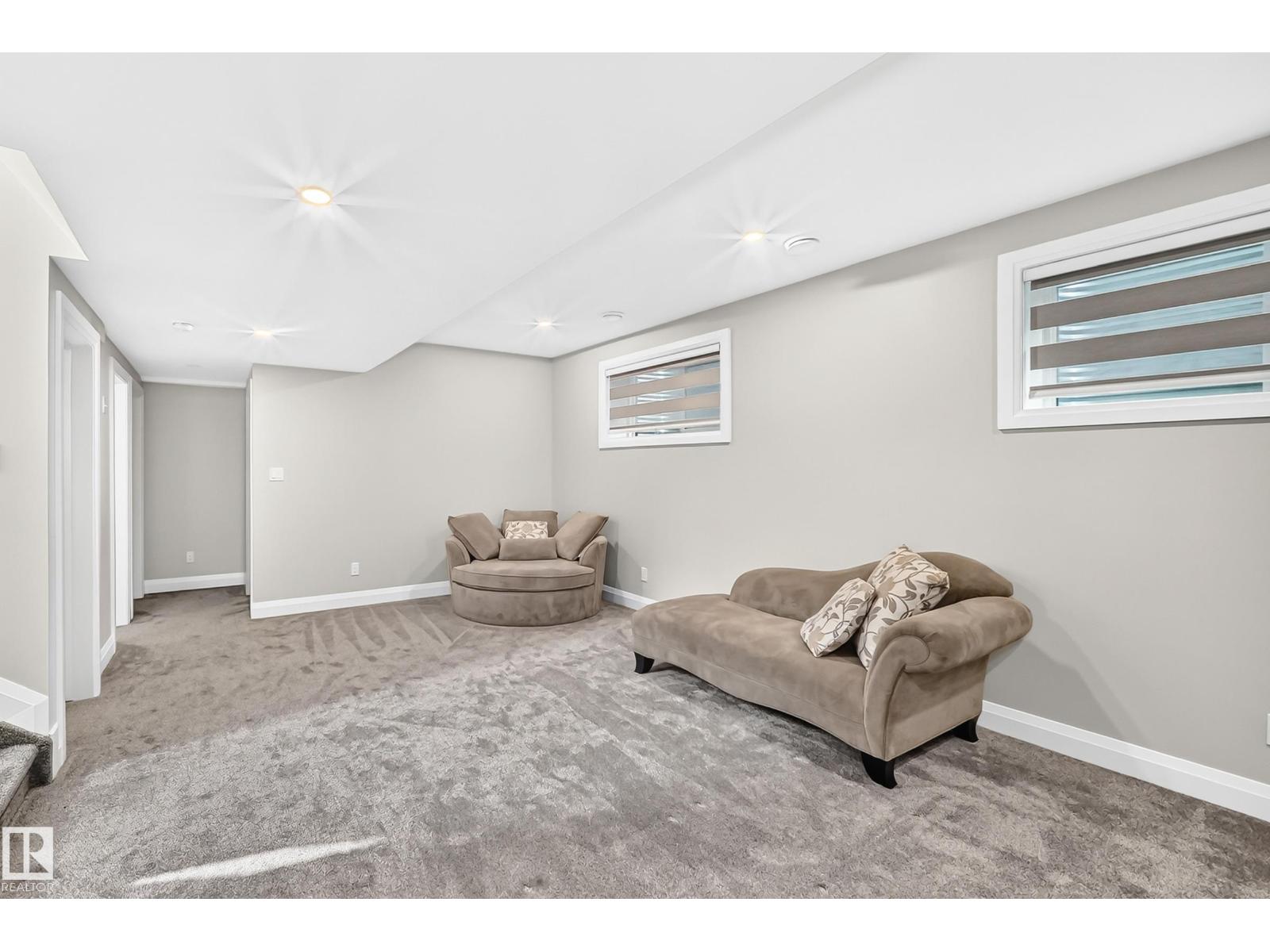 12631 52 Av Nw Property Photo 60