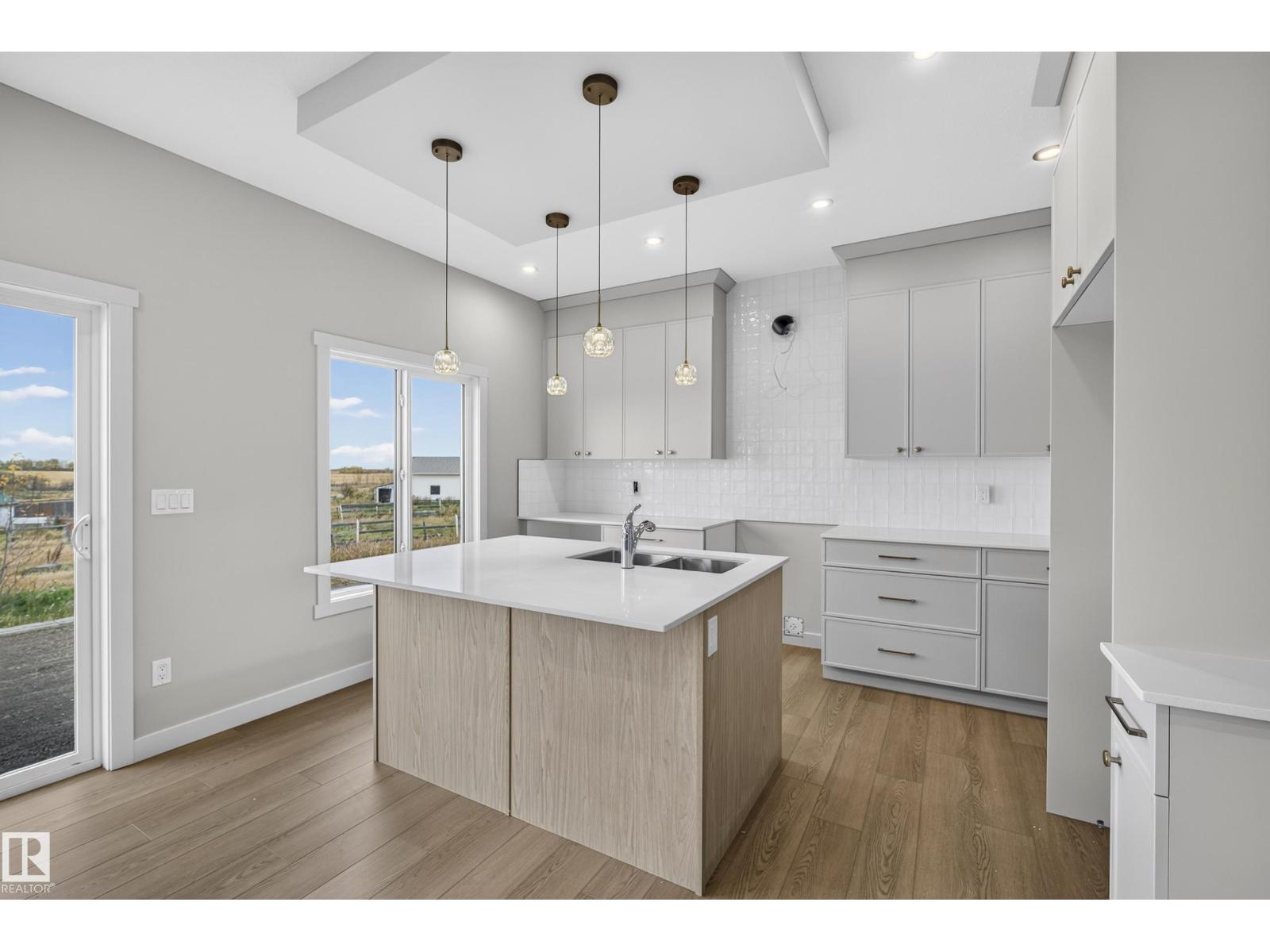 5302 55 Av Property Photo 19